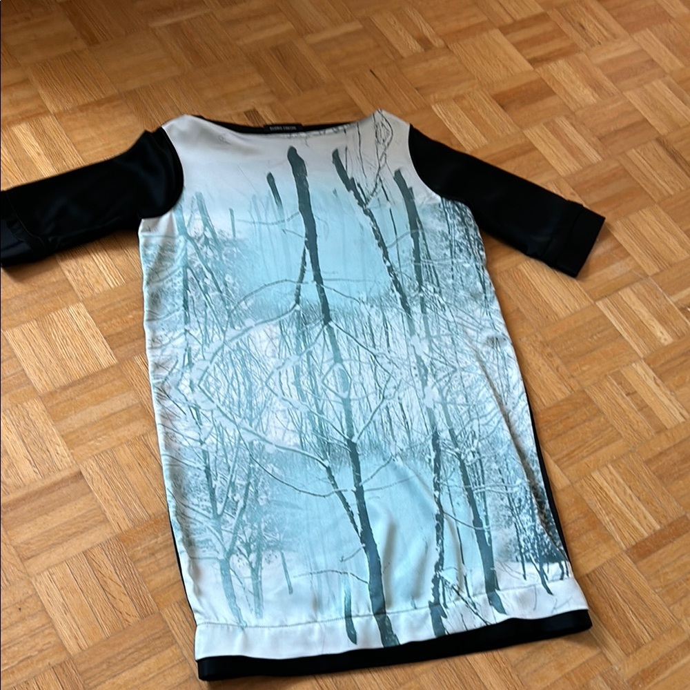Gloria Coelho Elegant Black and Blue Dress with Artistic Print